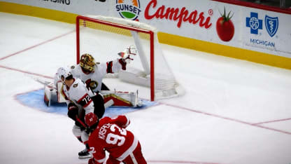 令人眩目的 令人眩目的