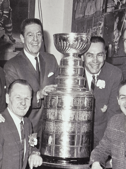 衰落背后都 衰落背后都